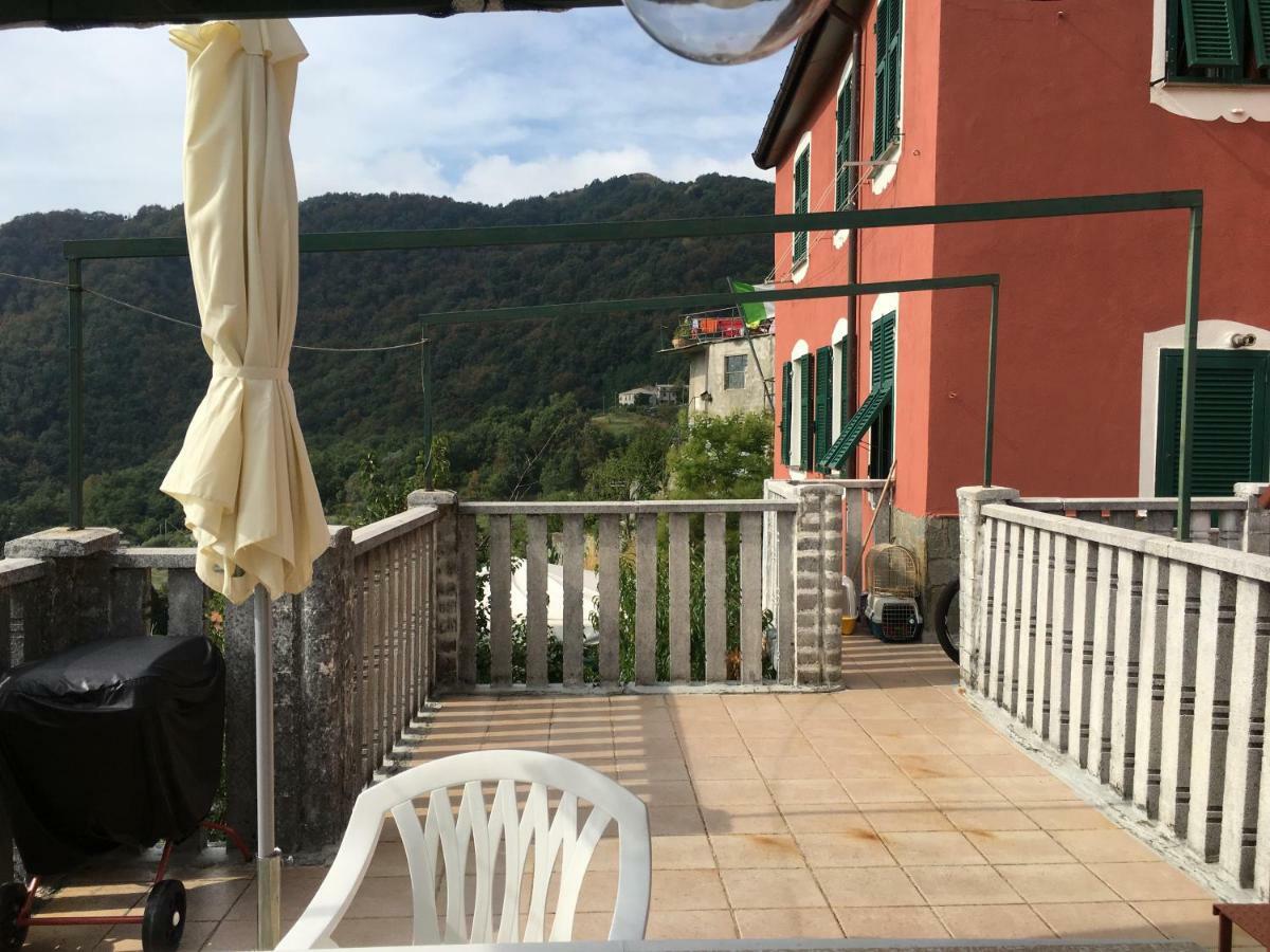 La Casa Di Zoe Apartamento Uscio Exterior foto