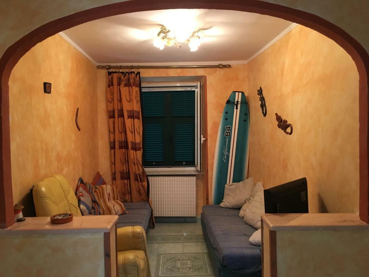 La Casa Di Zoe Apartamento Uscio Exterior foto